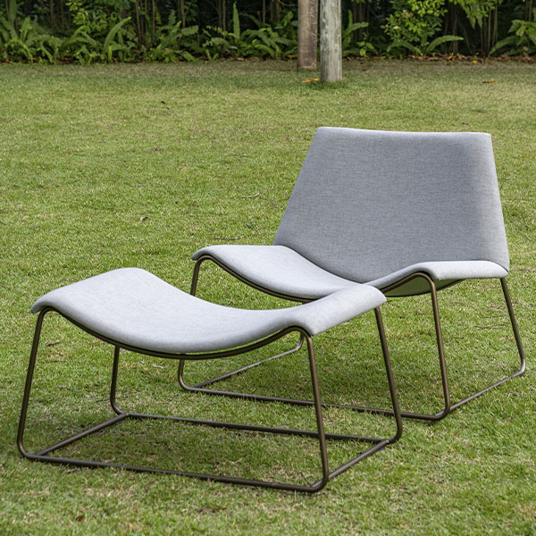 Poltrona com Puff 12