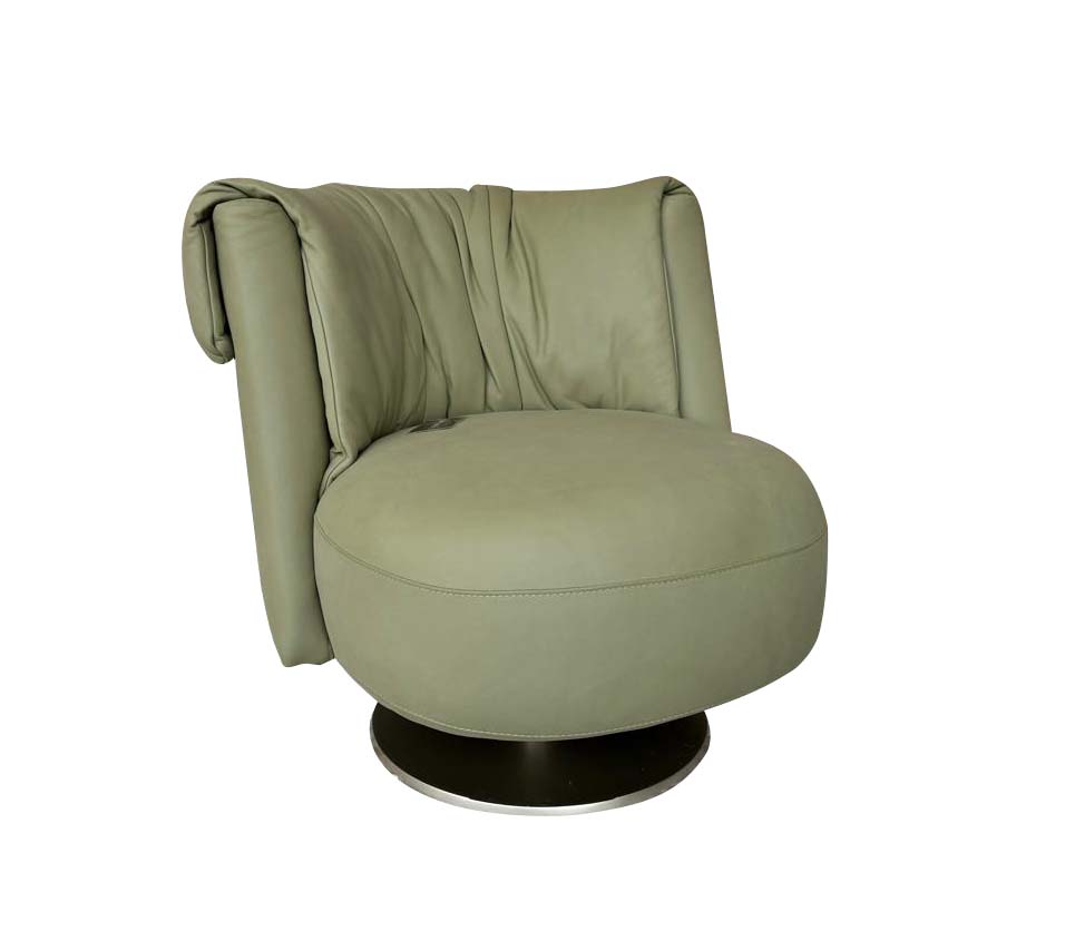 Poltrona Giratória em Couro 30